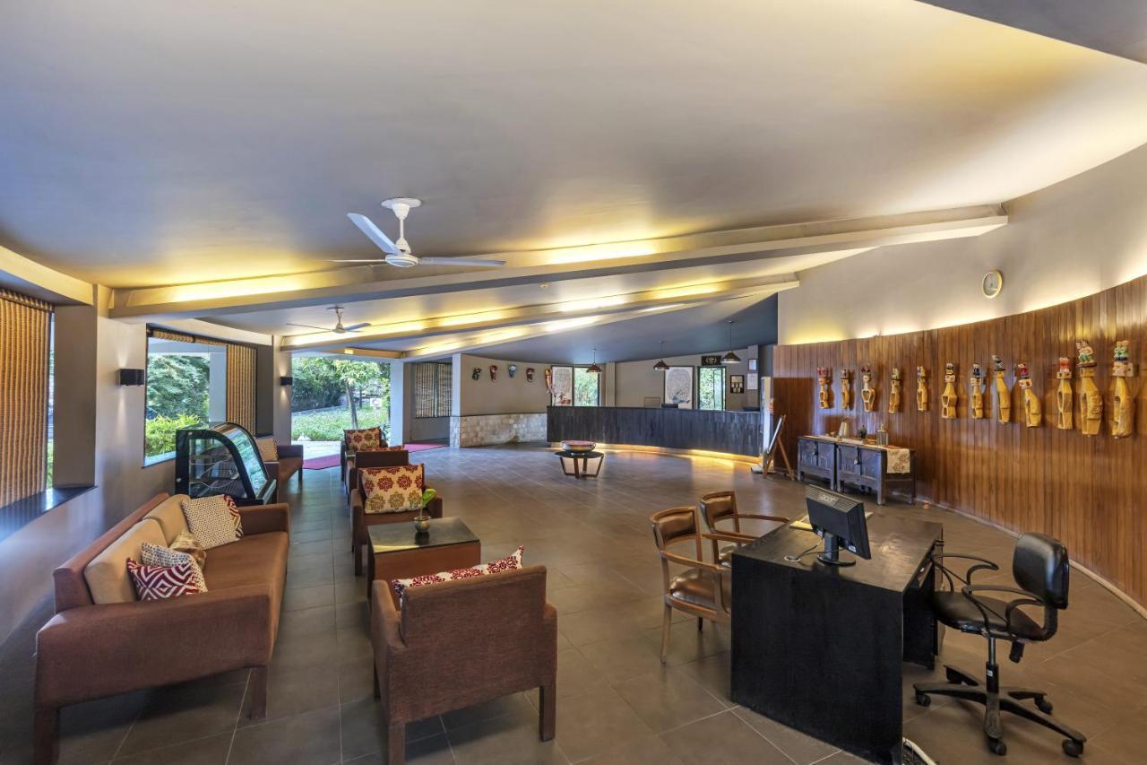 Отель Club Mahindra Corbett Garjia Экстерьер фото