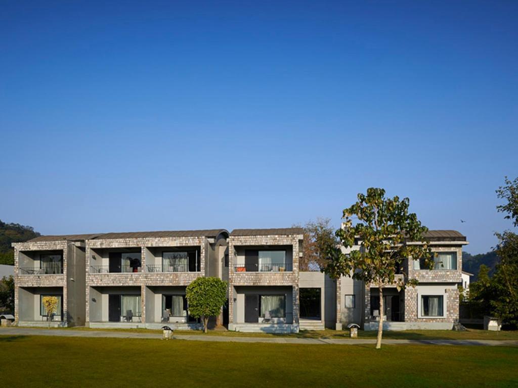 Отель Club Mahindra Corbett Garjia Экстерьер фото