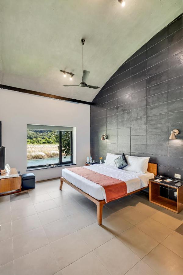 Отель Club Mahindra Corbett Garjia Экстерьер фото