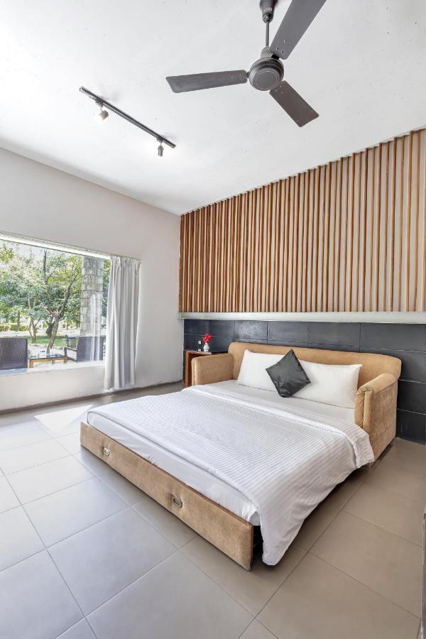 Отель Club Mahindra Corbett Garjia Экстерьер фото