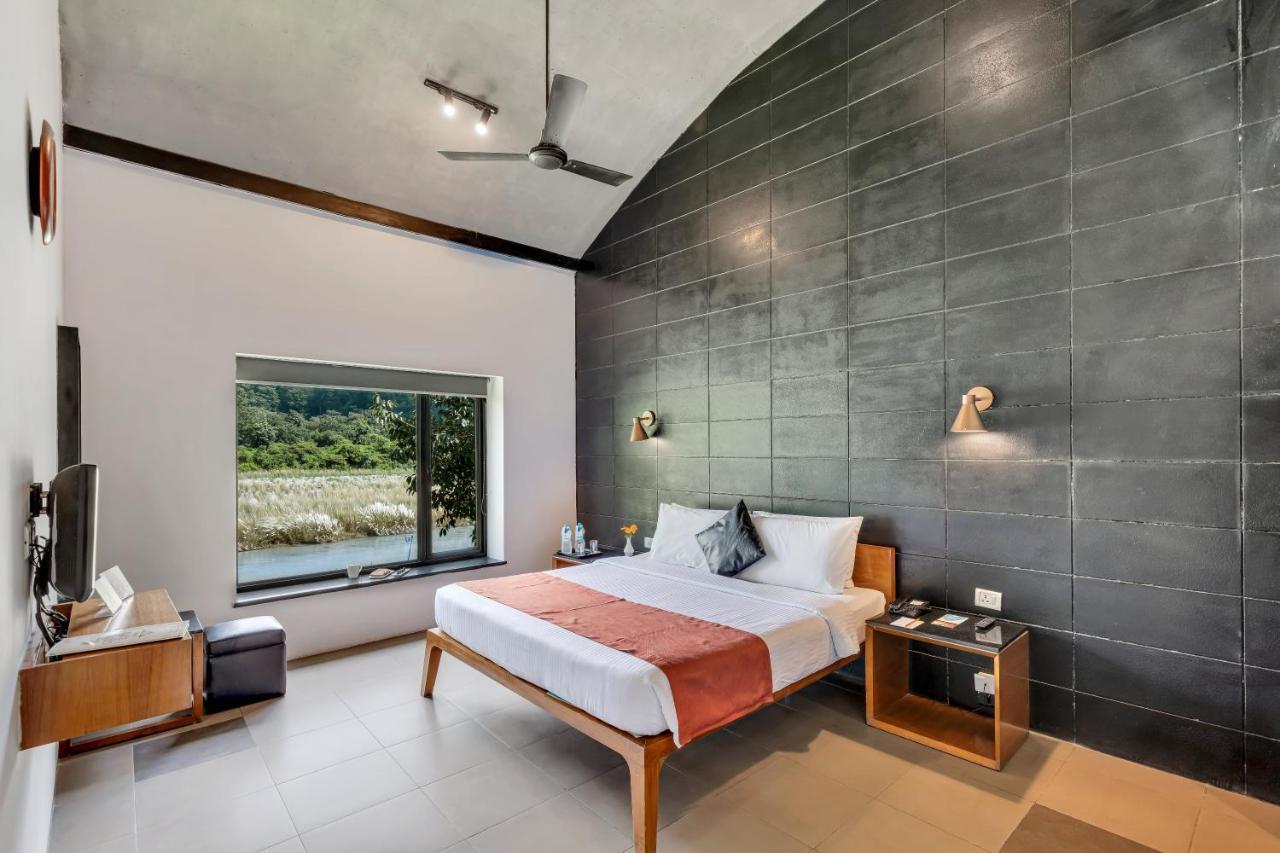 Отель Club Mahindra Corbett Garjia Экстерьер фото